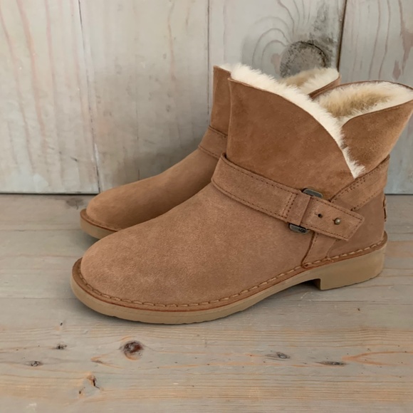 ugg aubrielle mini boots - Picture 3 of 7